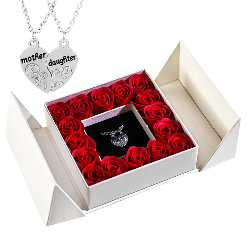 Box Pendentif accompagné de roses éternelles Ma boutique