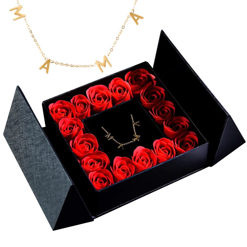 Box Pendentif accompagné de roses éternelles Ma boutique