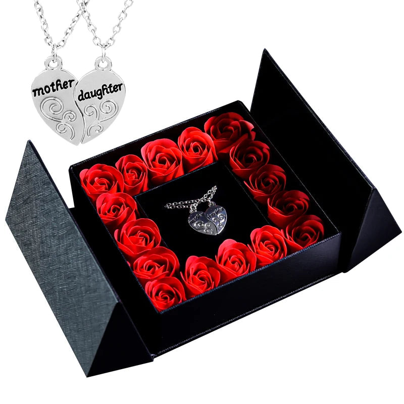Box Pendentif accompagné de roses éternelles Ma boutique