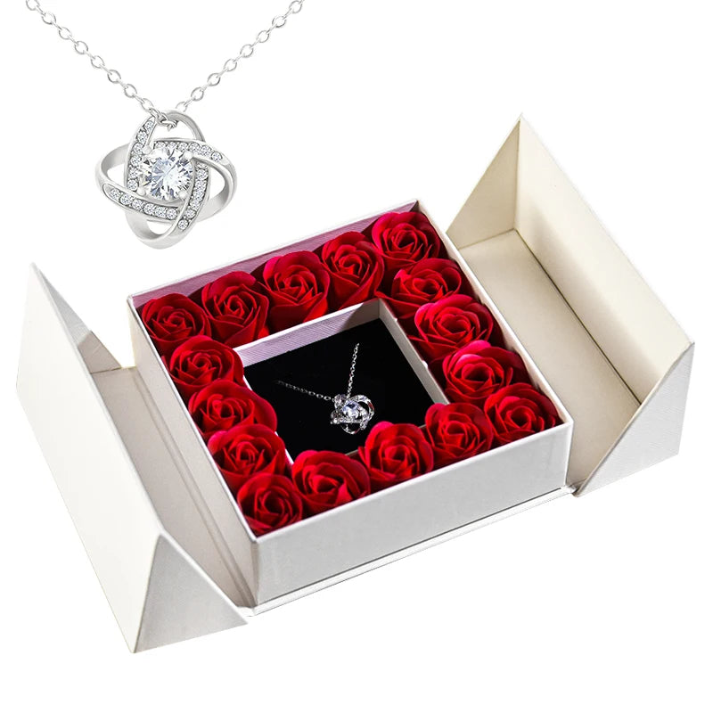 Box Pendentif accompagné de roses éternelles Ma boutique