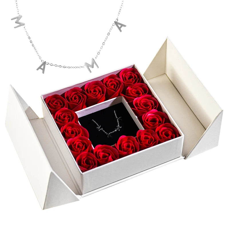 Box Pendentif accompagné de roses éternelles Ma boutique